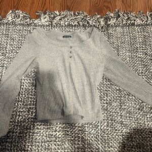 wild fable gray long sleeve top v neck with button details